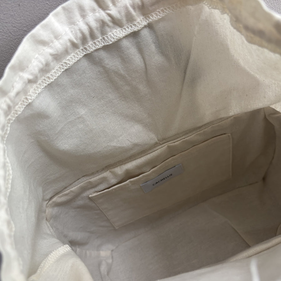 SEAGRASS OVAL TOTE
