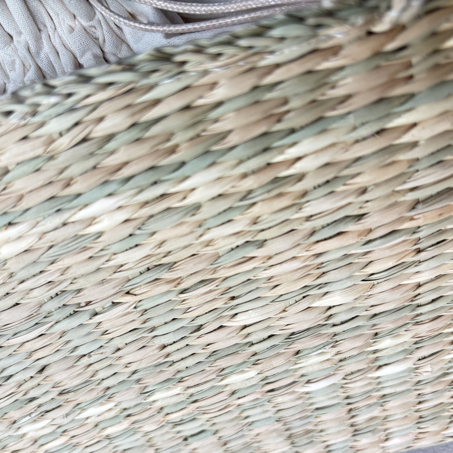 SEAGRASS OVAL TOTE
