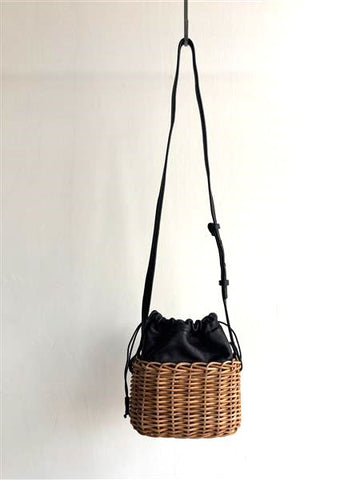 ARUROG LEATHER DRAWSTRING SHOULDER